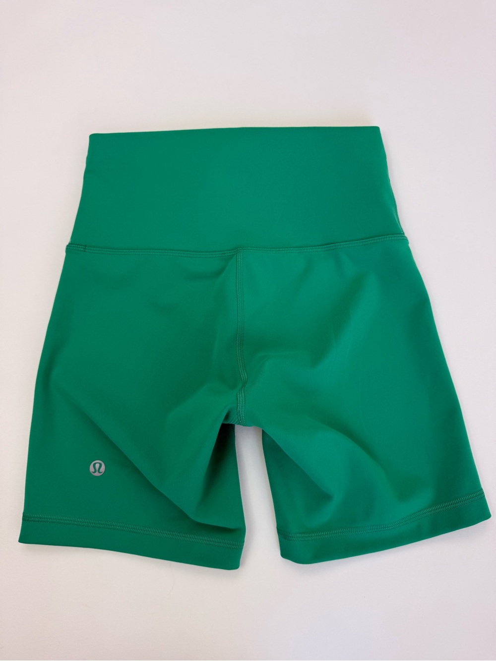 Lululemon Wunder Train High-Rise Short 6" sz 4